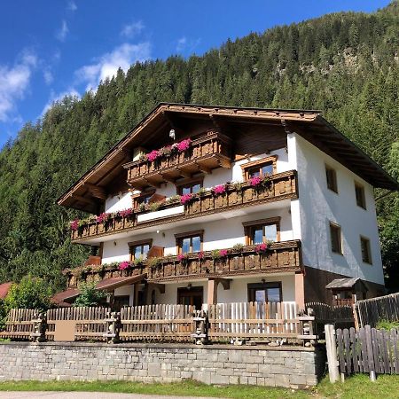 Haus Waldruhe Hotel Mallnitz Exterior photo